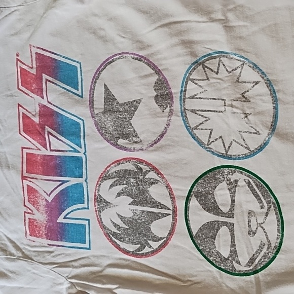 Kiss White Graphic Kids T-Shirt - Picture 2 of 3